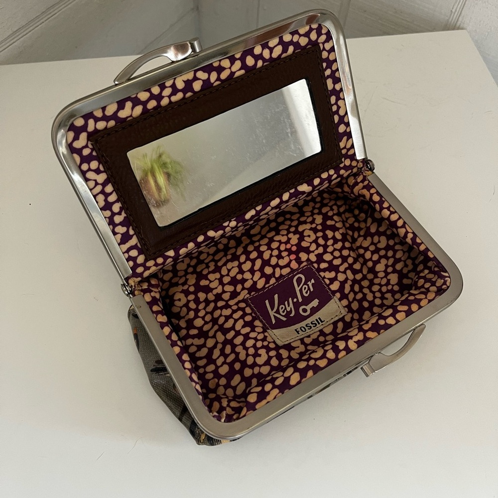 Fossil Multicolor Bird Pattern Clutch - Picture 5 of 5